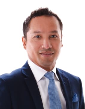 Portrait of Dr Muaz Omar, Executive Chairman